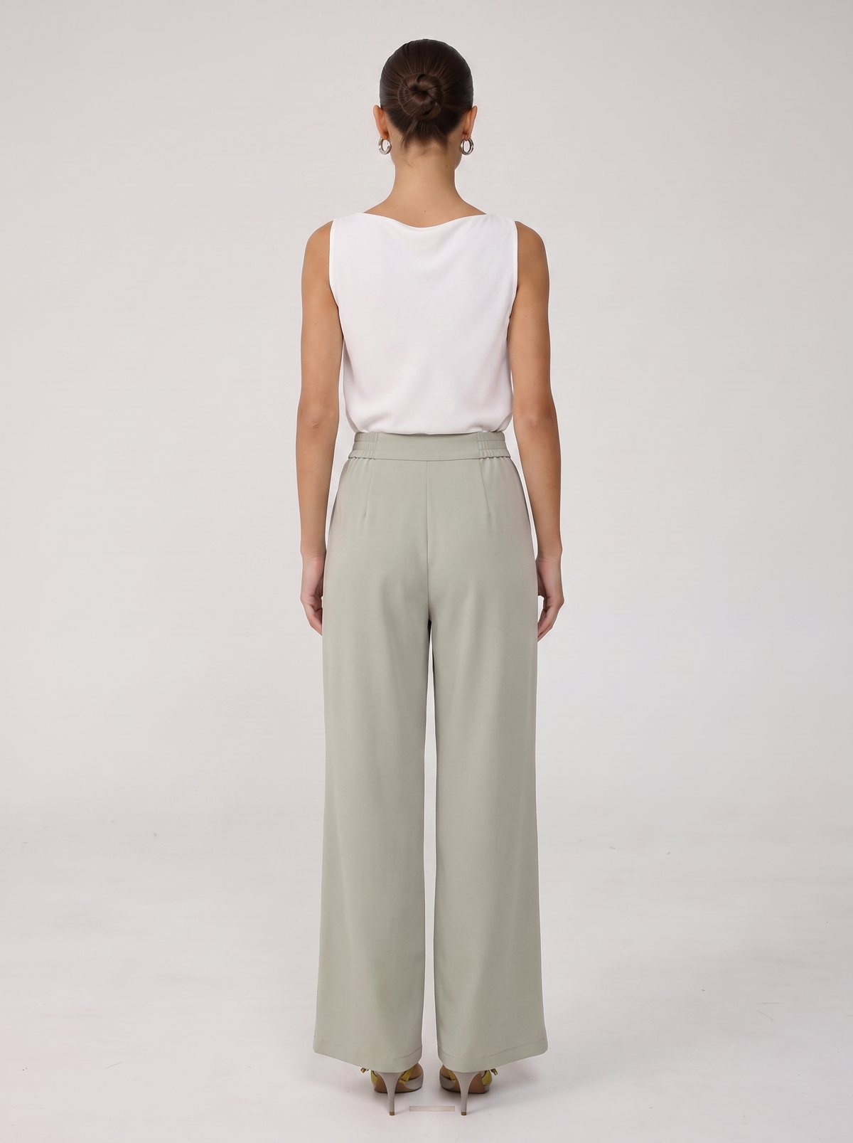 Classic Wide-Leg Pant - Light Sage
